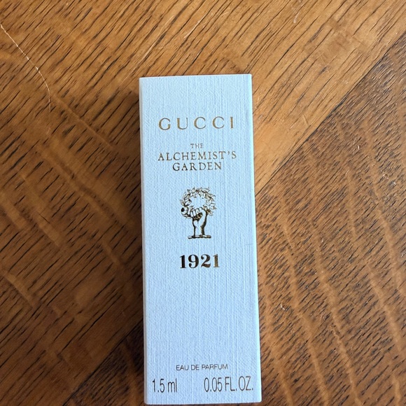 Perfume Set - Picture 3 of 7